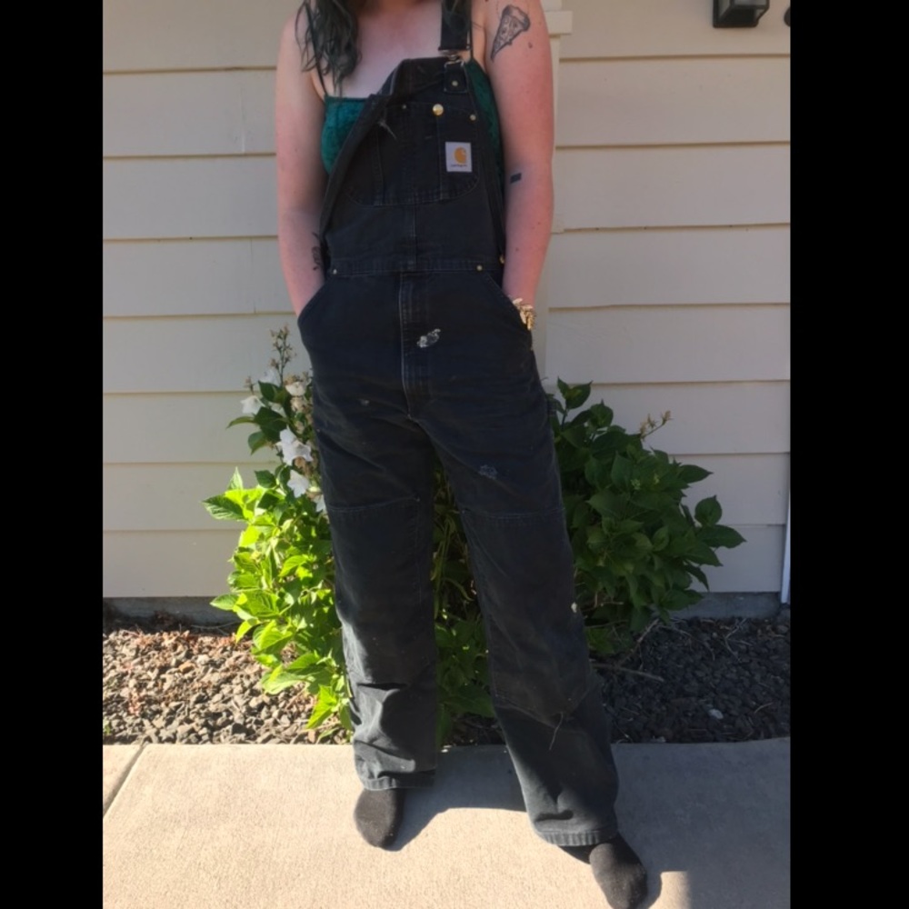 👑carhartt overalls👑